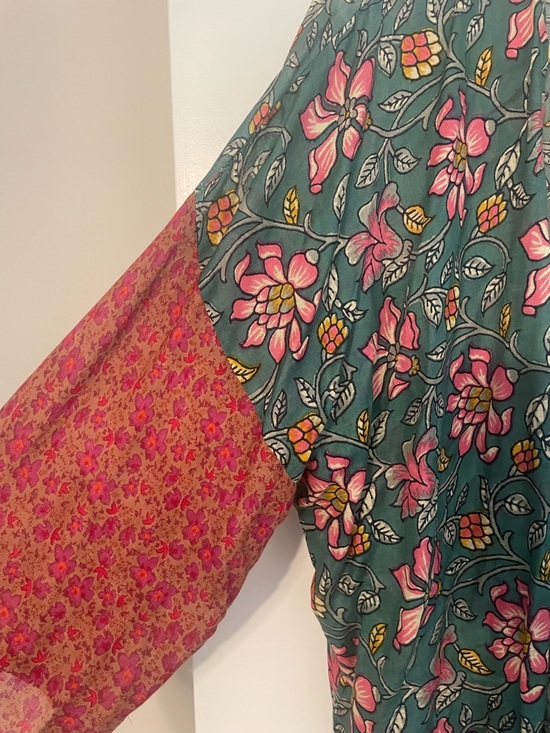 NWT Natural Life Pink and Teal Mixed Fabric Floral Print Kimono Sz S/M - Picture 3 of 4